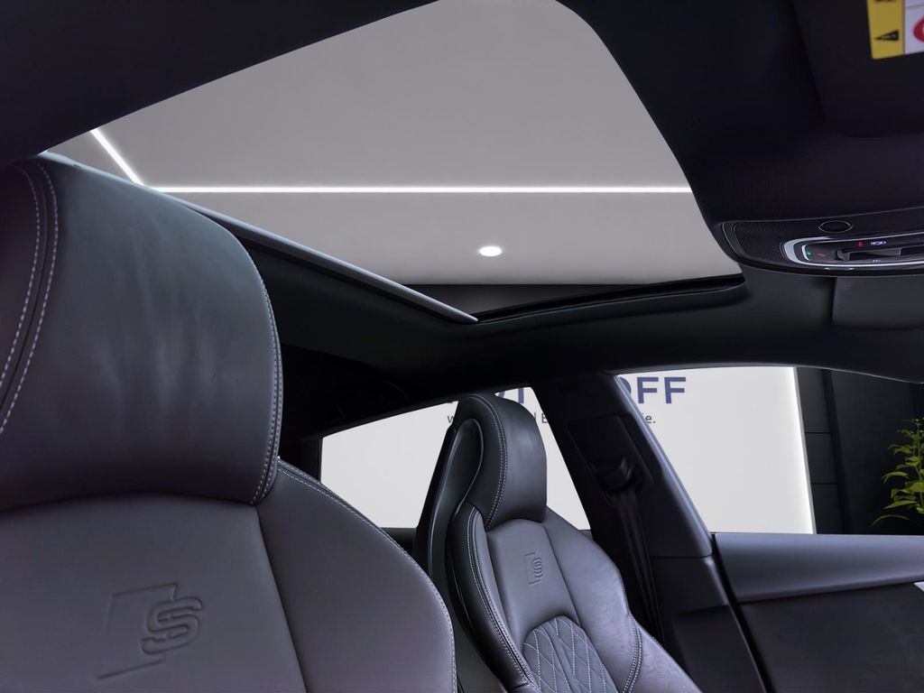 Audi S5 2024