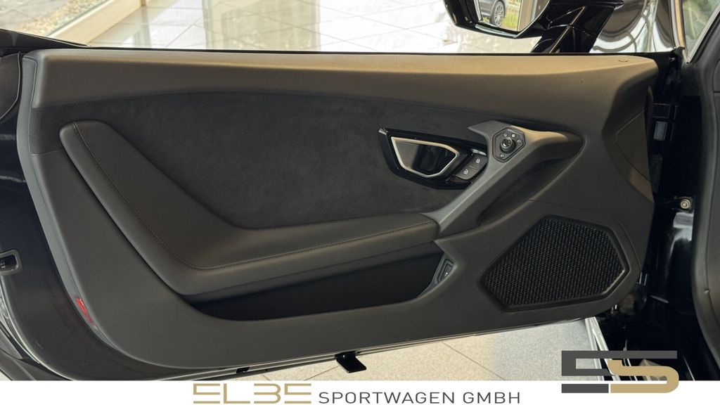 Lamborghini Huracán 2023