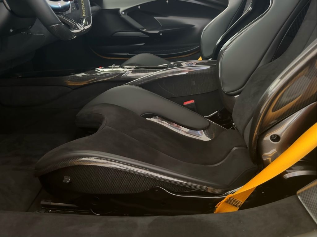 Ferrari 296 GTB 2023