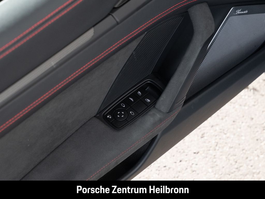 Porsche 992 2024