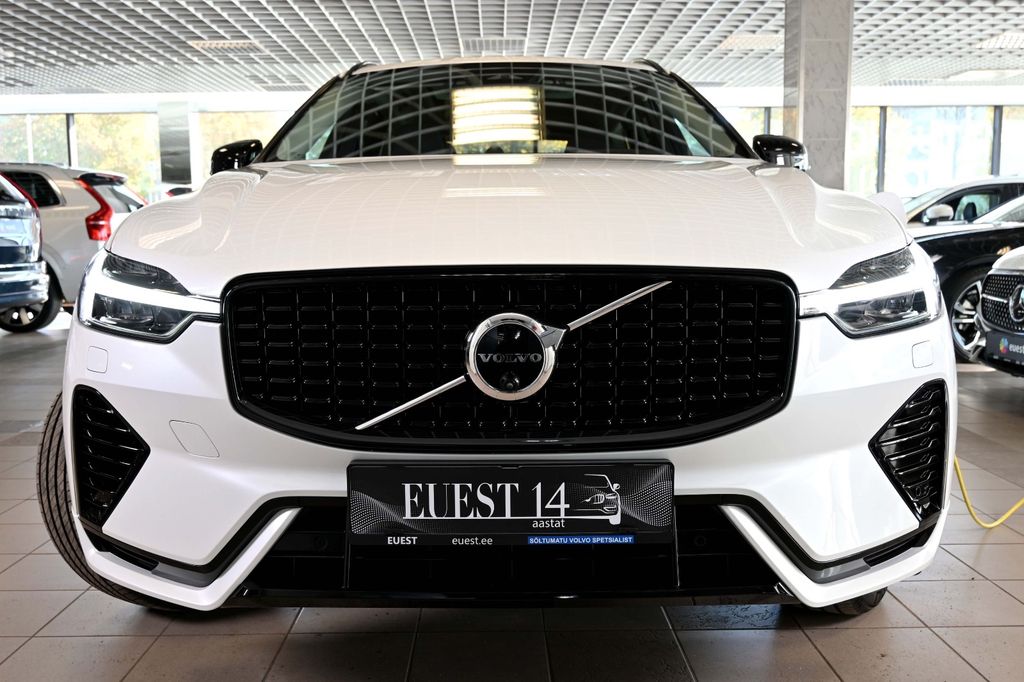 Volvo XC60 2025