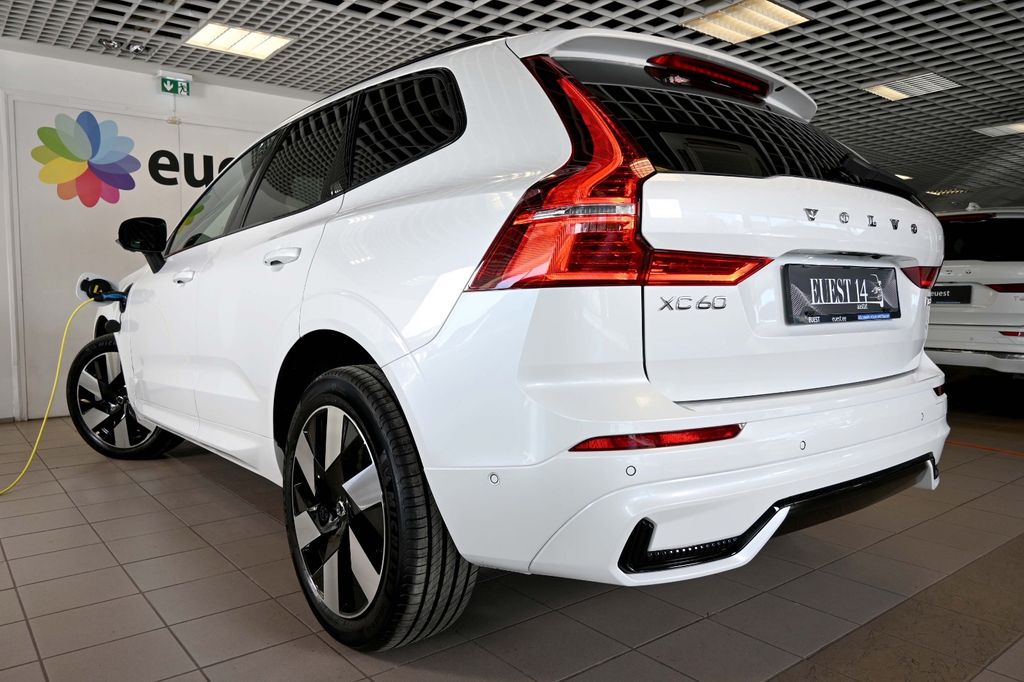 Volvo XC60 2025