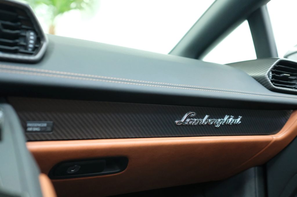 Lamborghini Huracán 2025