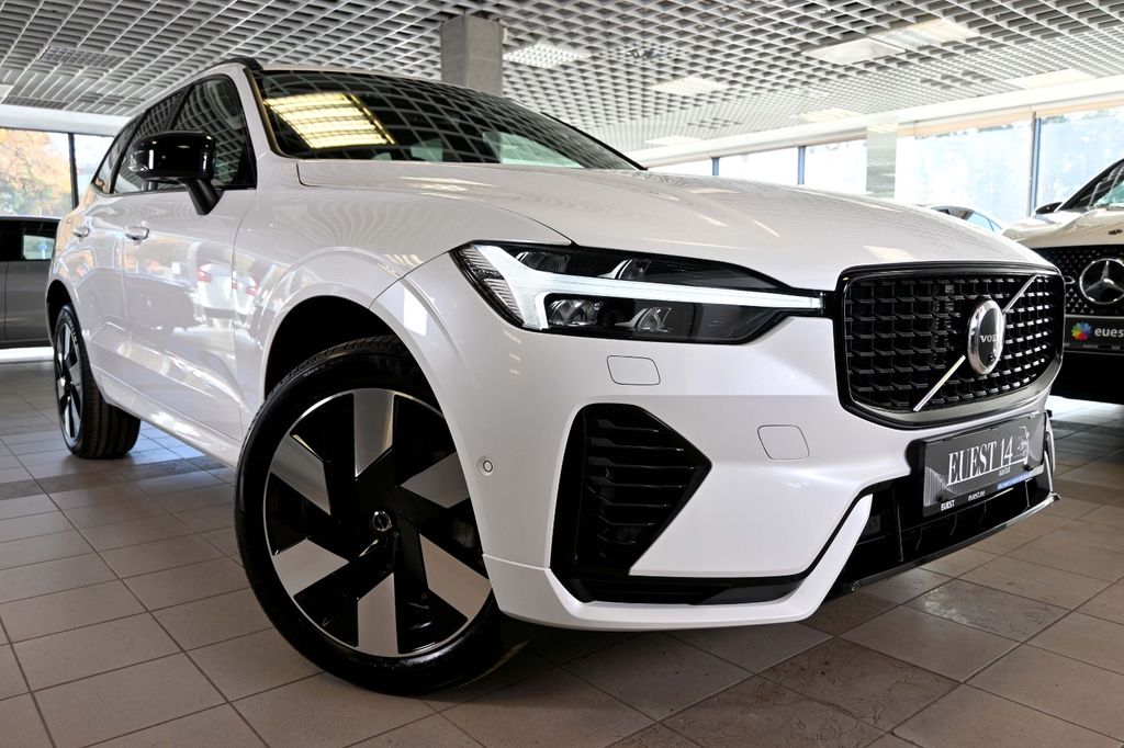 Volvo XC60 2025