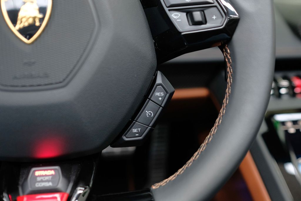 Lamborghini Huracán 2025