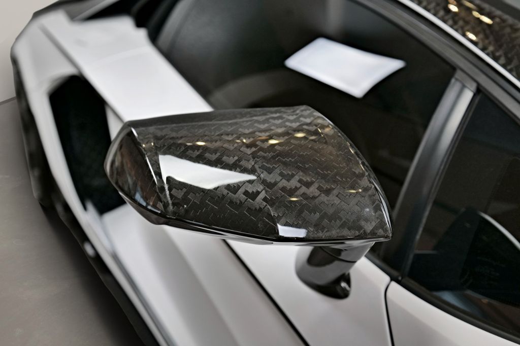 Lamborghini Aventador 2014