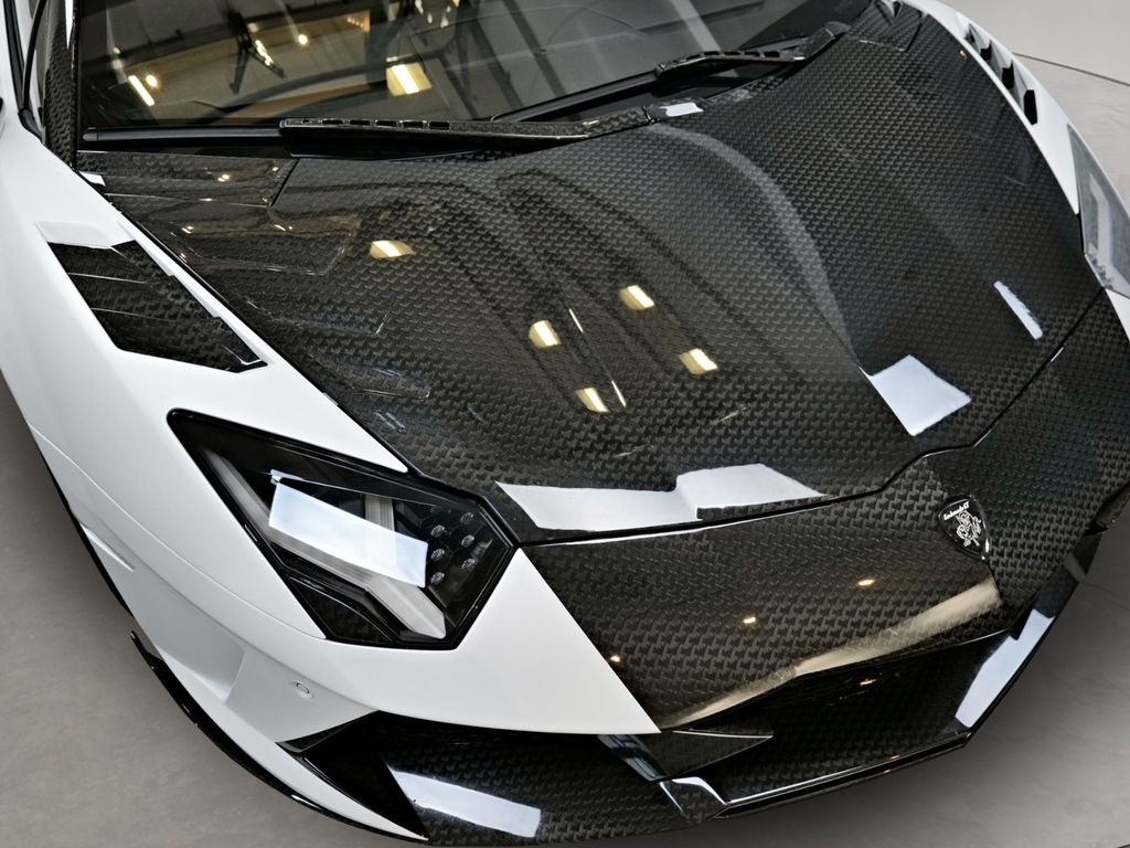 Lamborghini Aventador 2014
