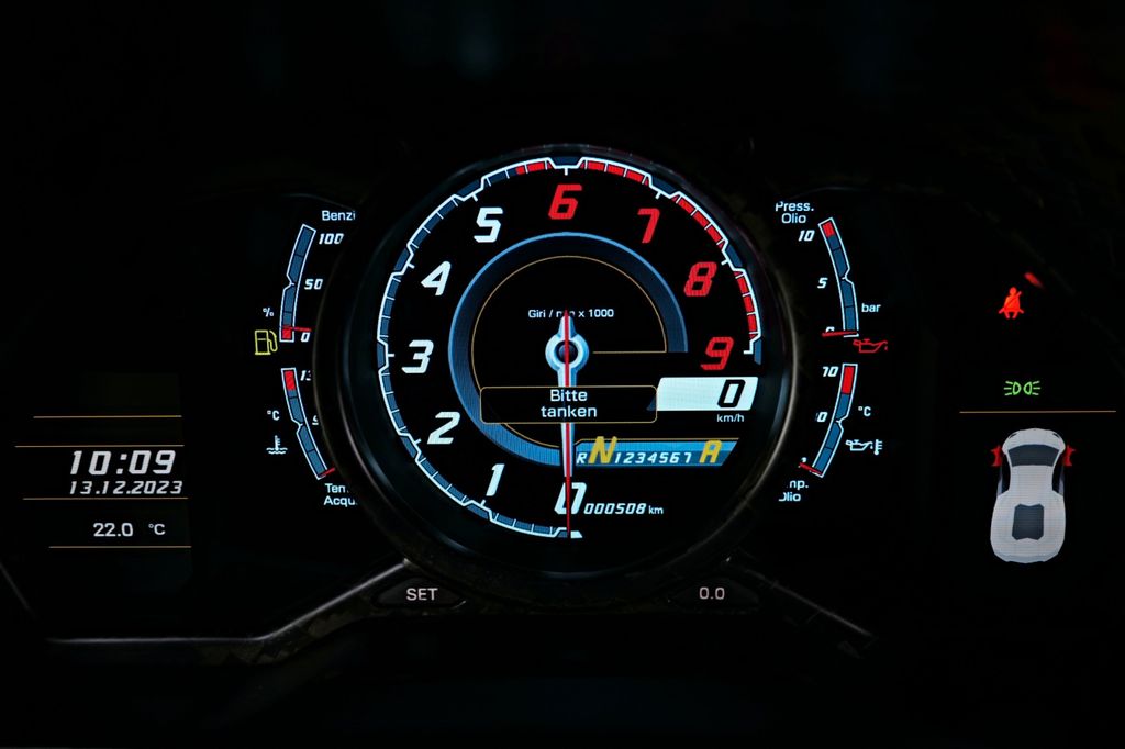 Lamborghini Aventador 2014