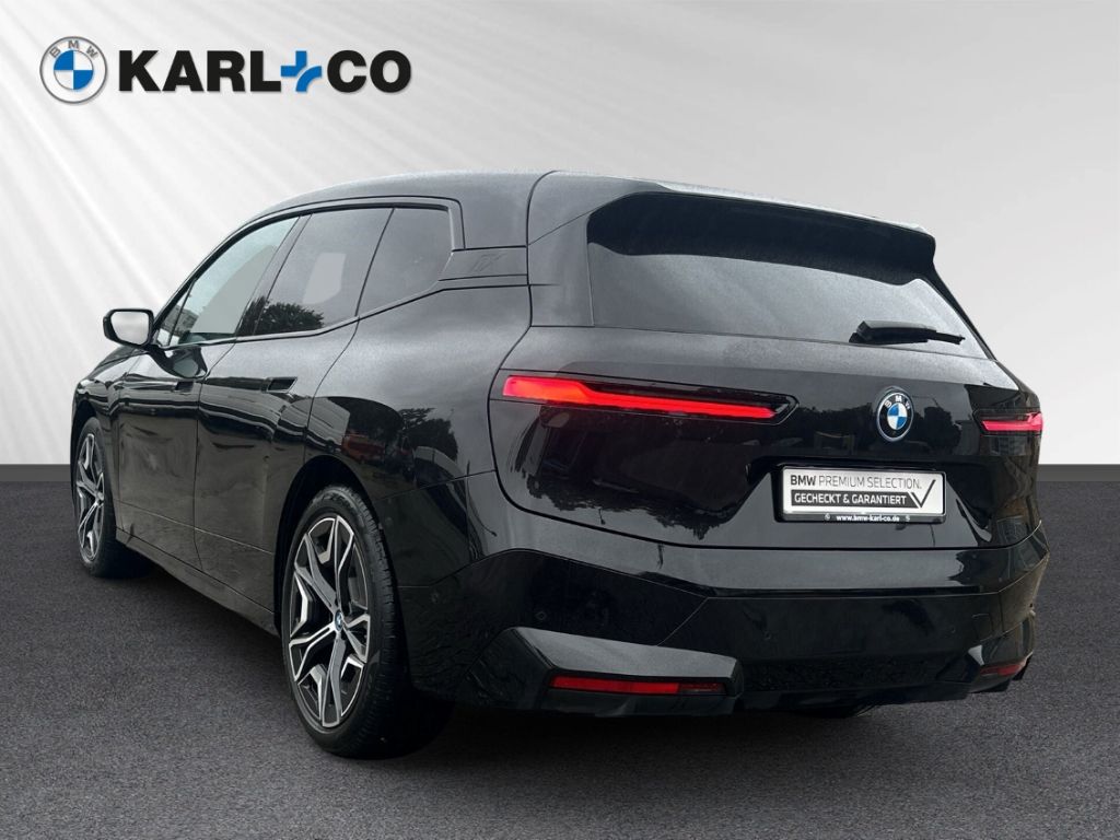 BMW iX 2022