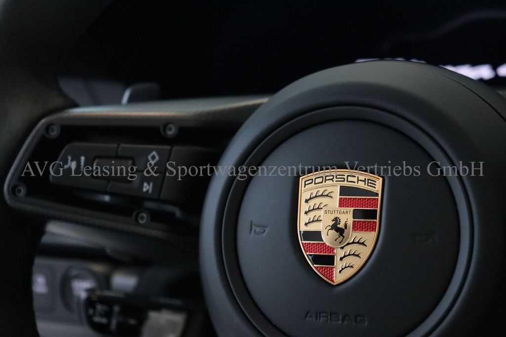 Porsche 992 2024