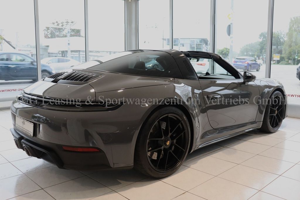 Porsche 992 2024