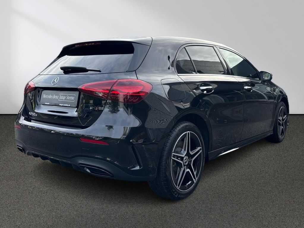 Mercedes-Benz A 250 2025