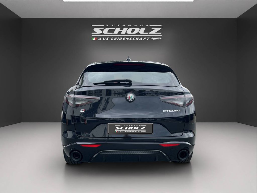 Alfa Romeo Stelvio 2023