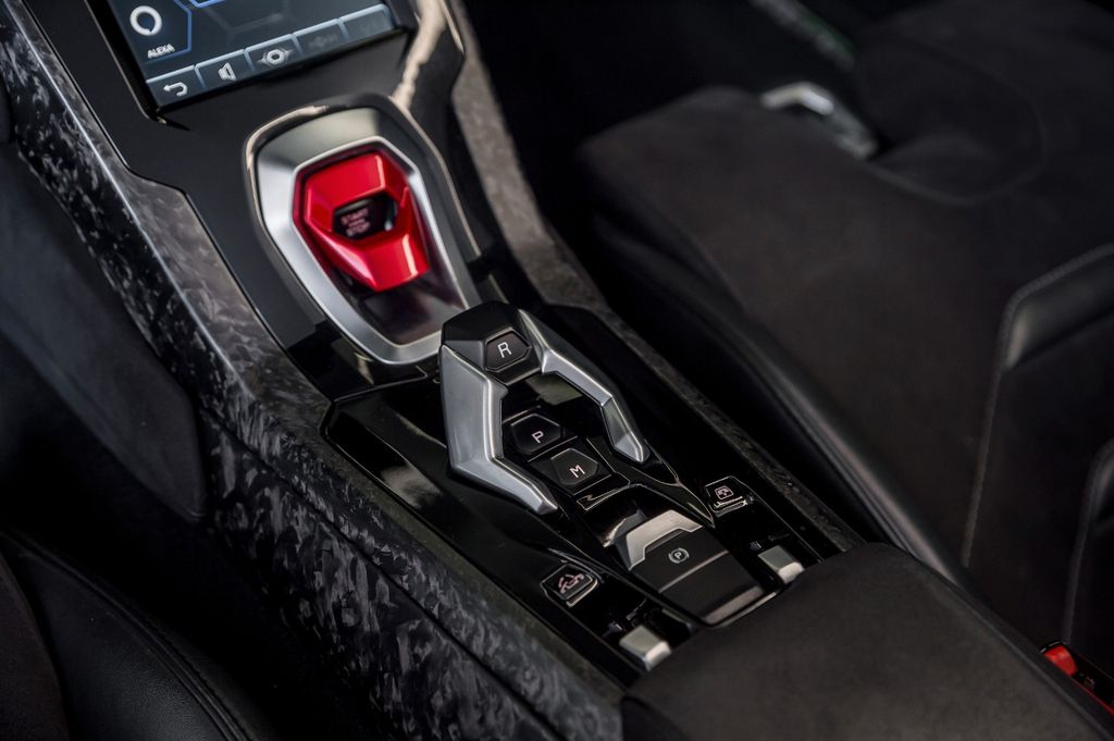 Lamborghini Huracán 2021