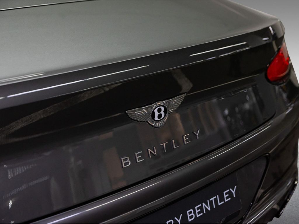 Bentley Continental GTC 2021