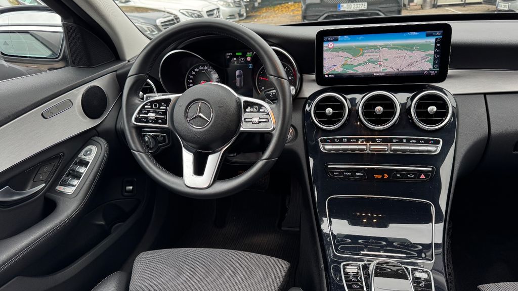 Mercedes-Benz C 300 2020