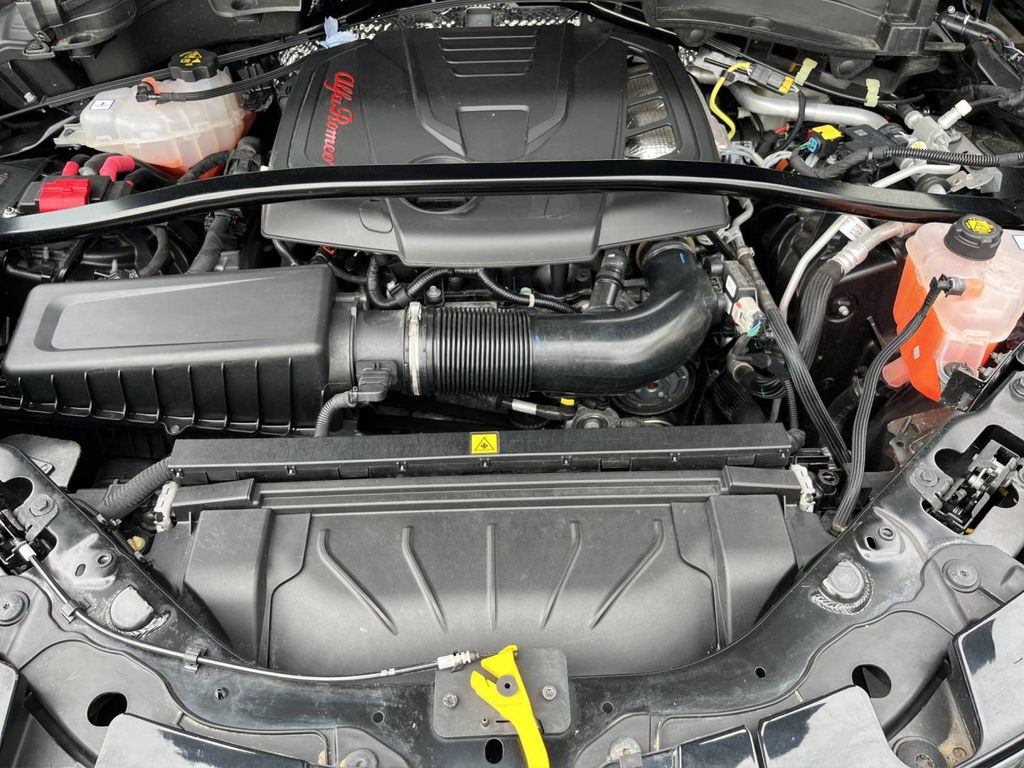 Alfa Romeo Stelvio 2023