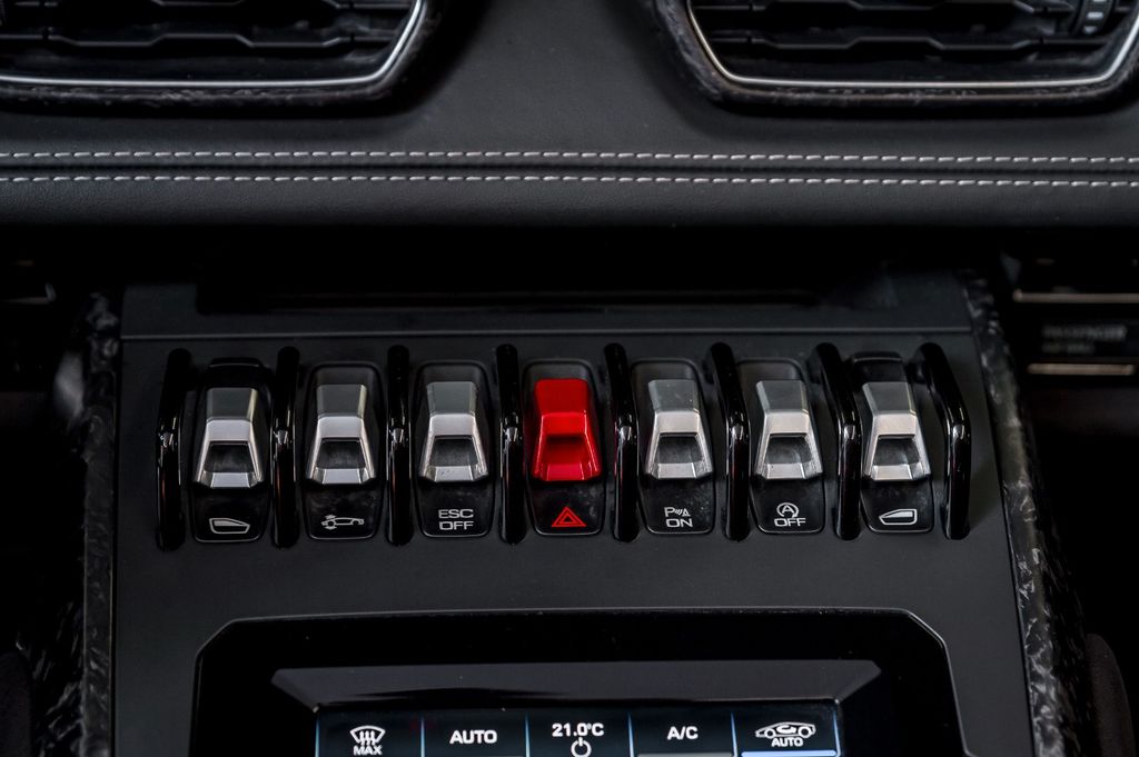 Lamborghini Huracán 2021