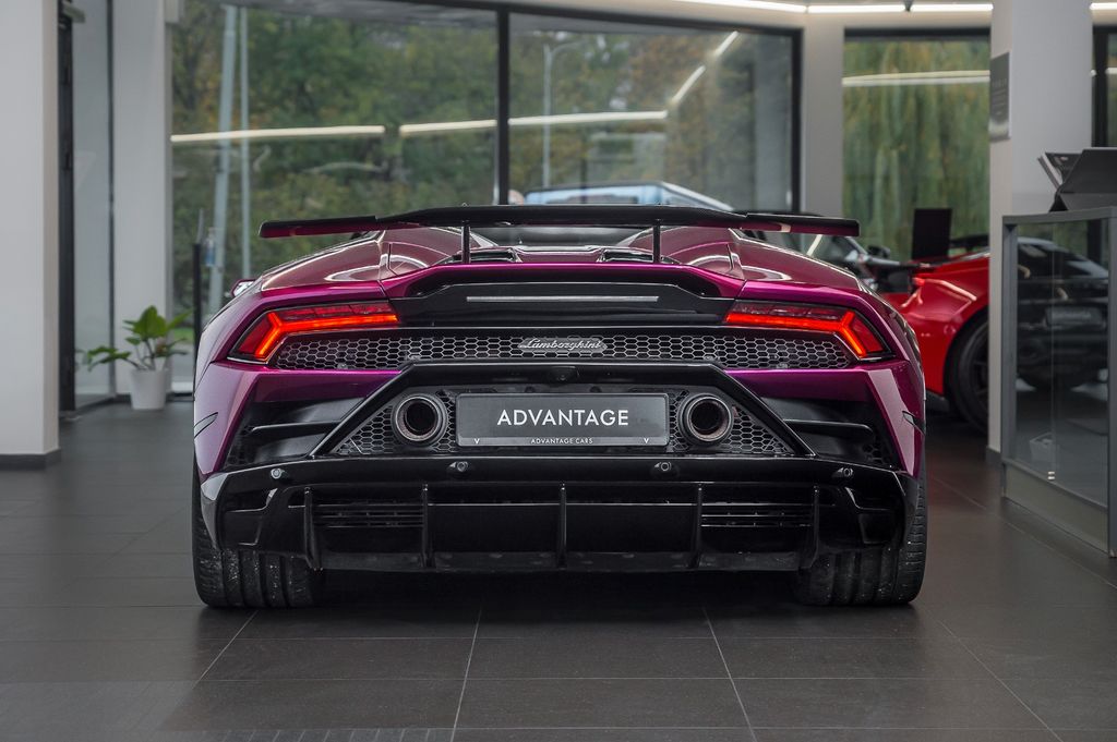 Lamborghini Huracán 2021