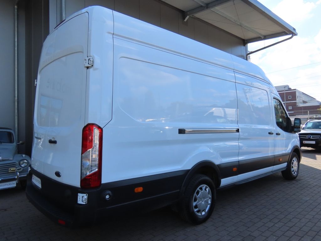 Ford Transit 2022