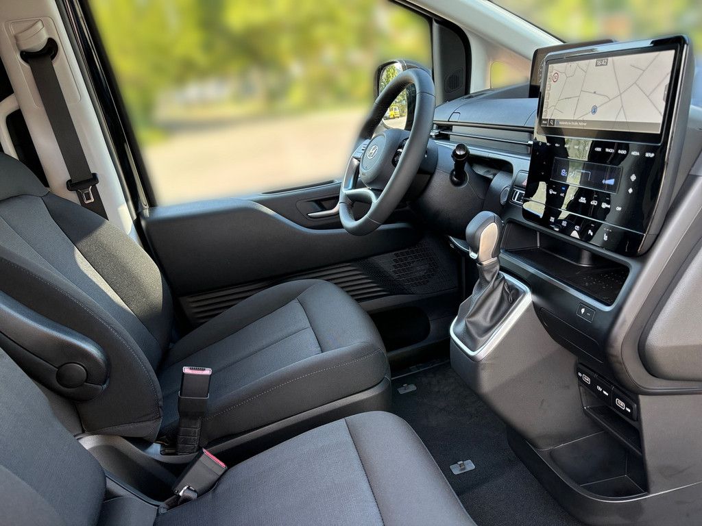 Hyundai STARIA 2023