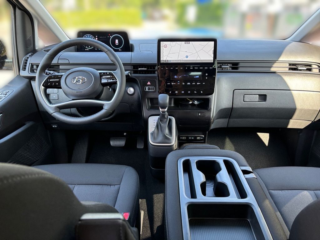 Hyundai STARIA 2023