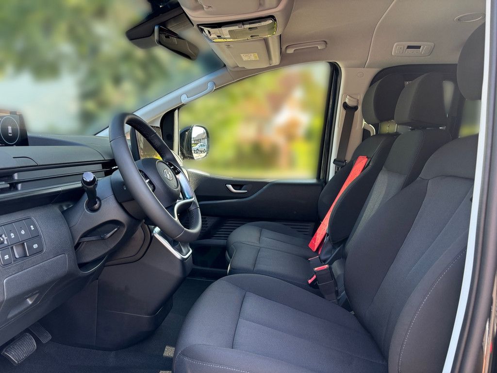 Hyundai STARIA 2023