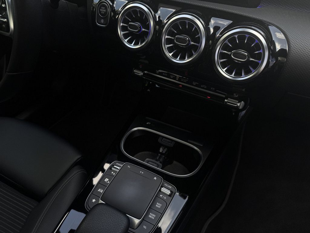 Mercedes-Benz A 200 2021