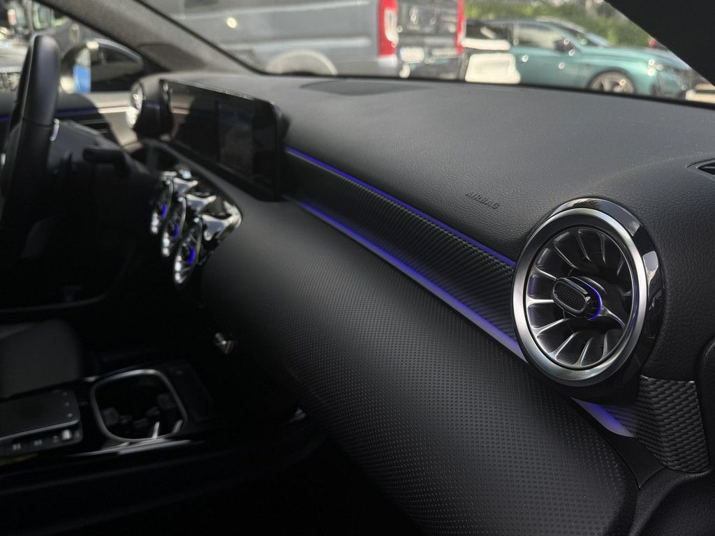 Mercedes-Benz A 200 2021