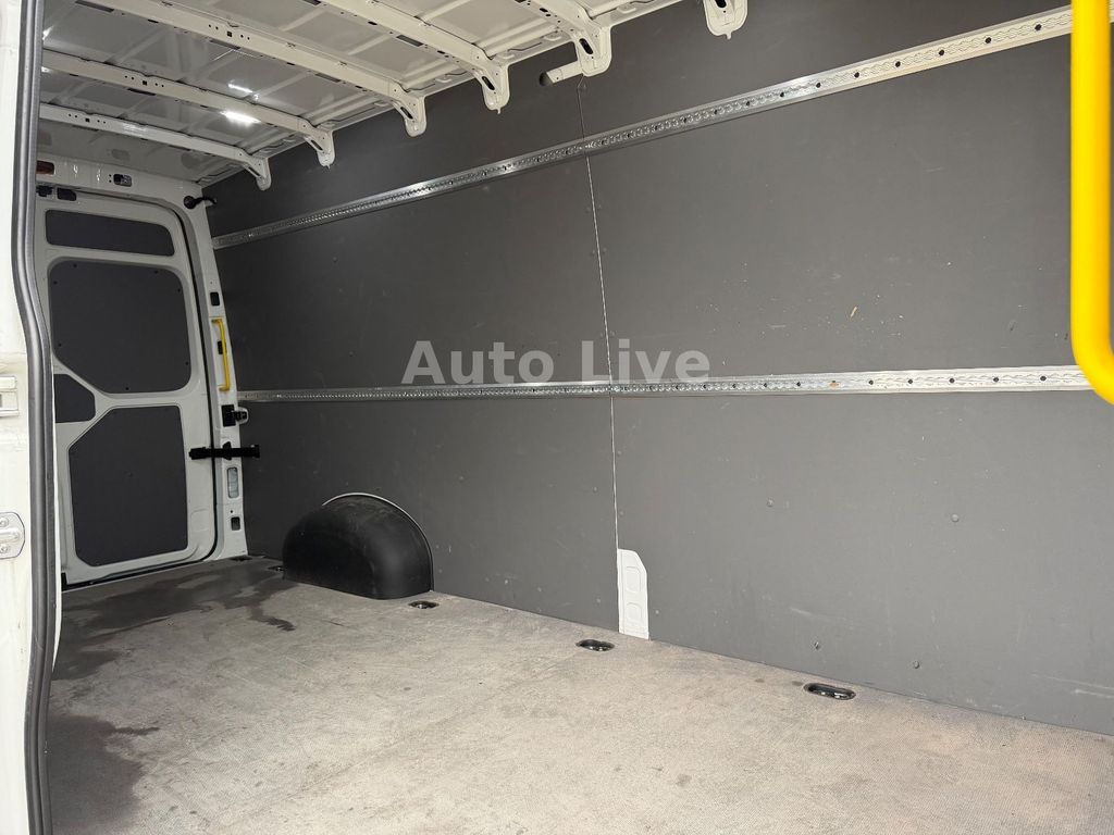Volkswagen Crafter 2023