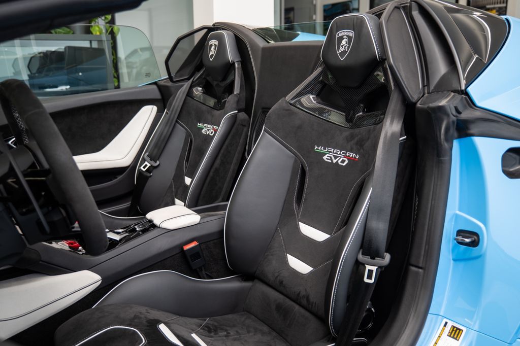 Lamborghini Huracán 2024