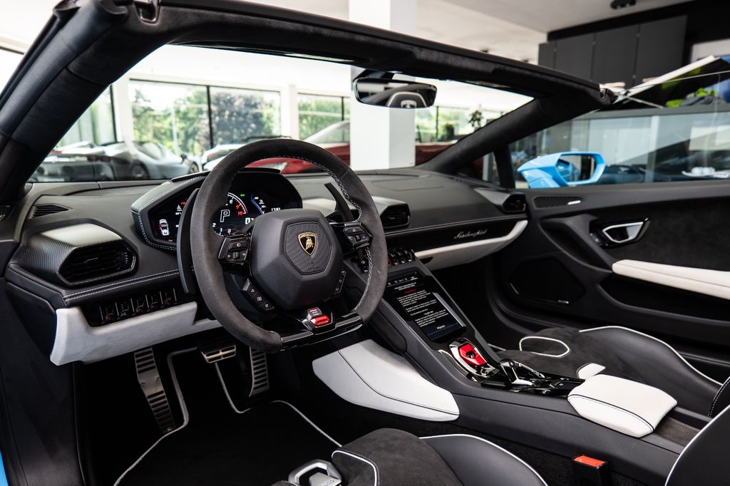 Lamborghini Huracán 2024