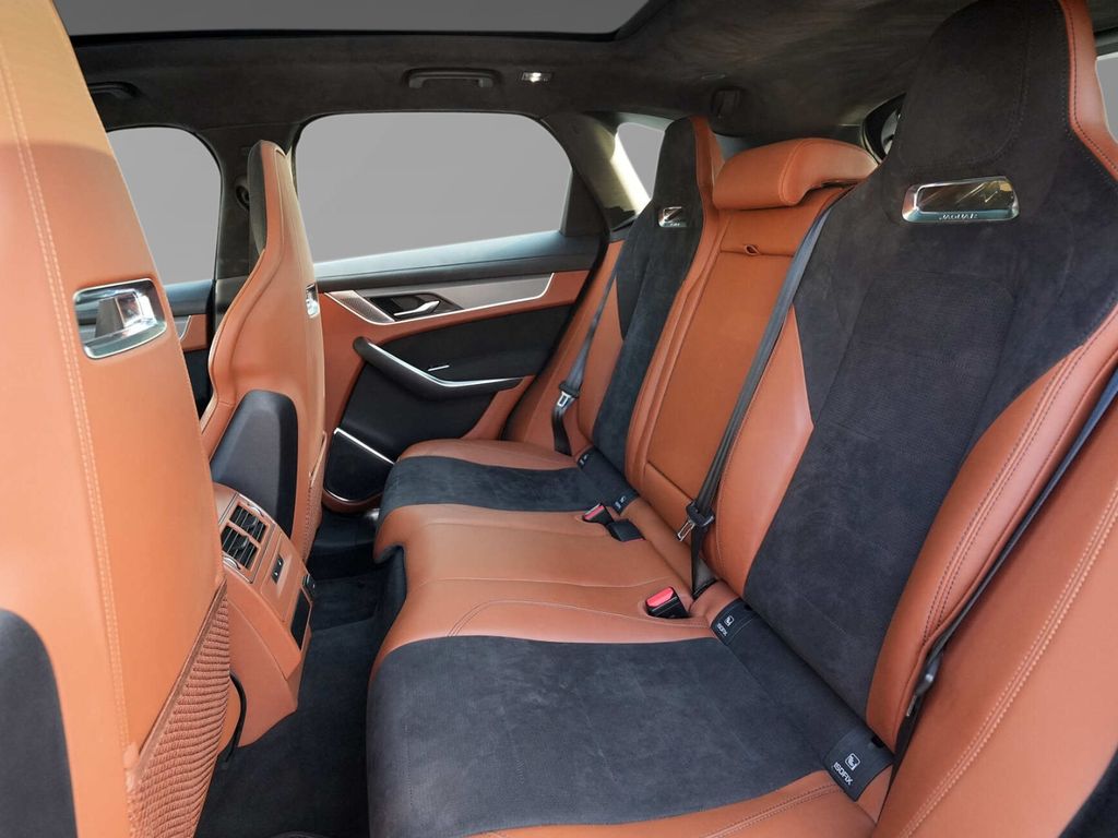 Jaguar F-Pace 2022