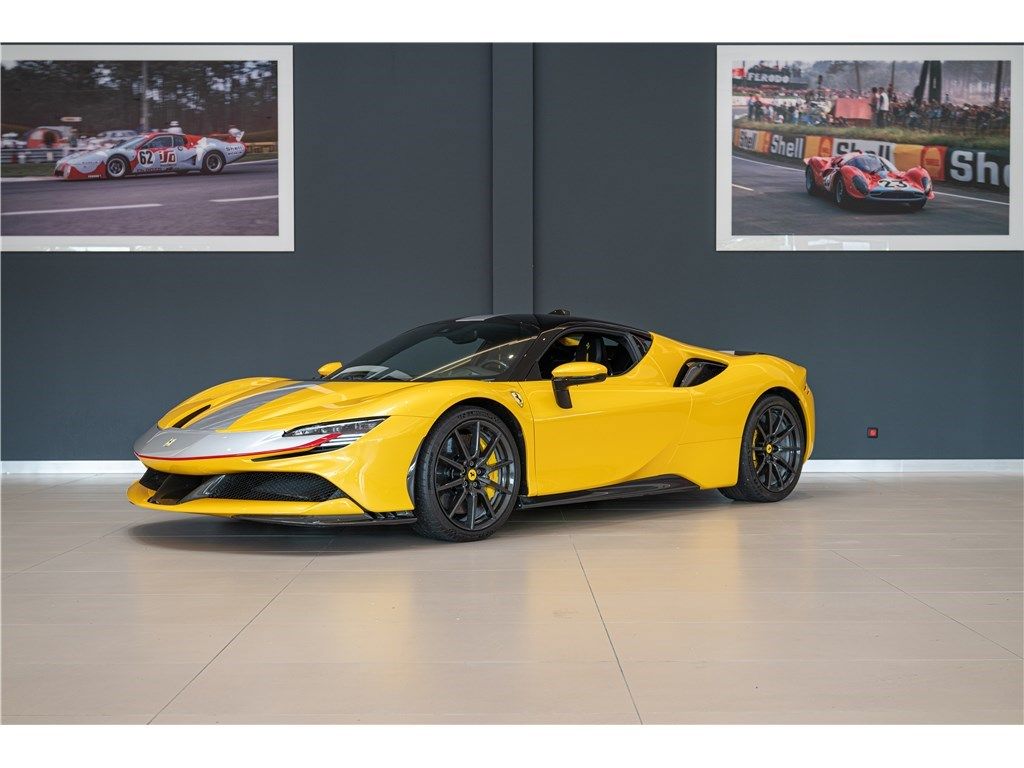 Ferrari SF90 2021