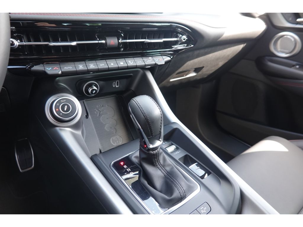 Alfa Romeo Tonale 2025