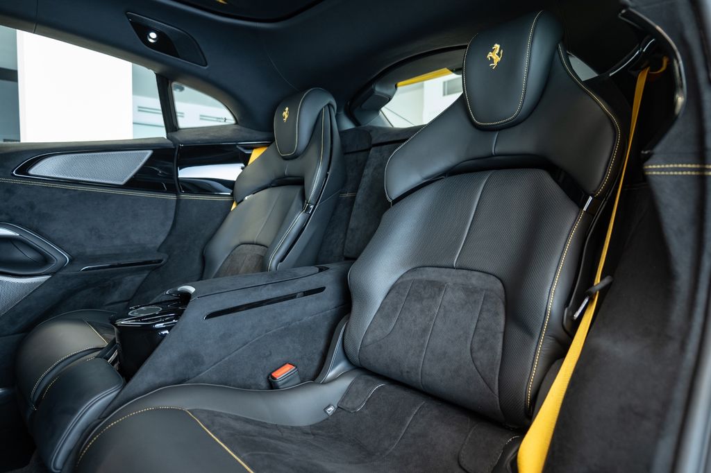 Ferrari Purosangue 2025