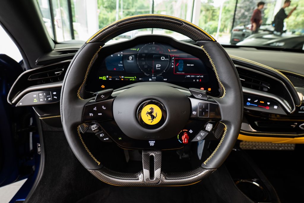 Ferrari SF90 2023