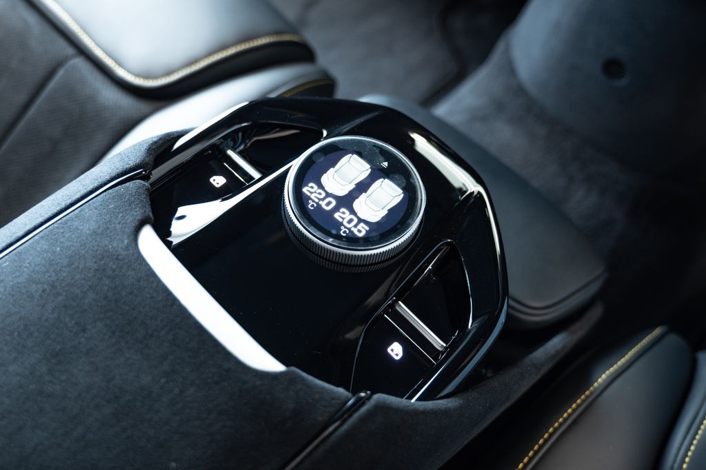 Ferrari Purosangue 2025