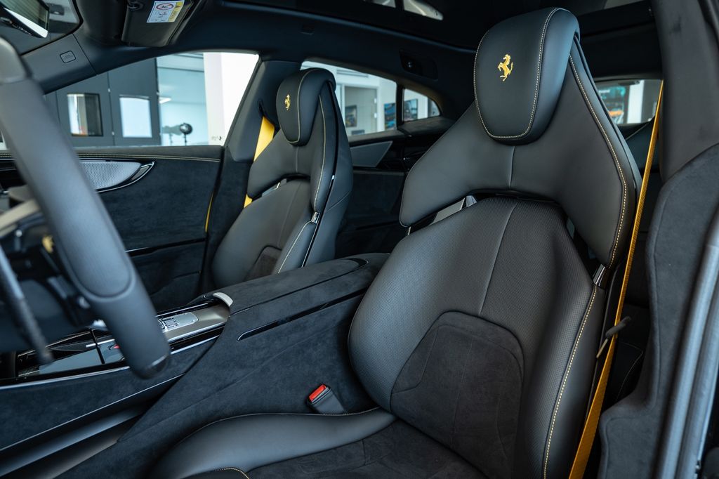 Ferrari Purosangue 2025