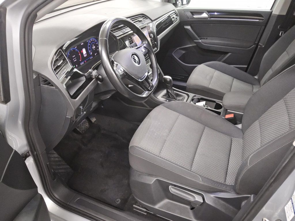 Volkswagen Touran 2021