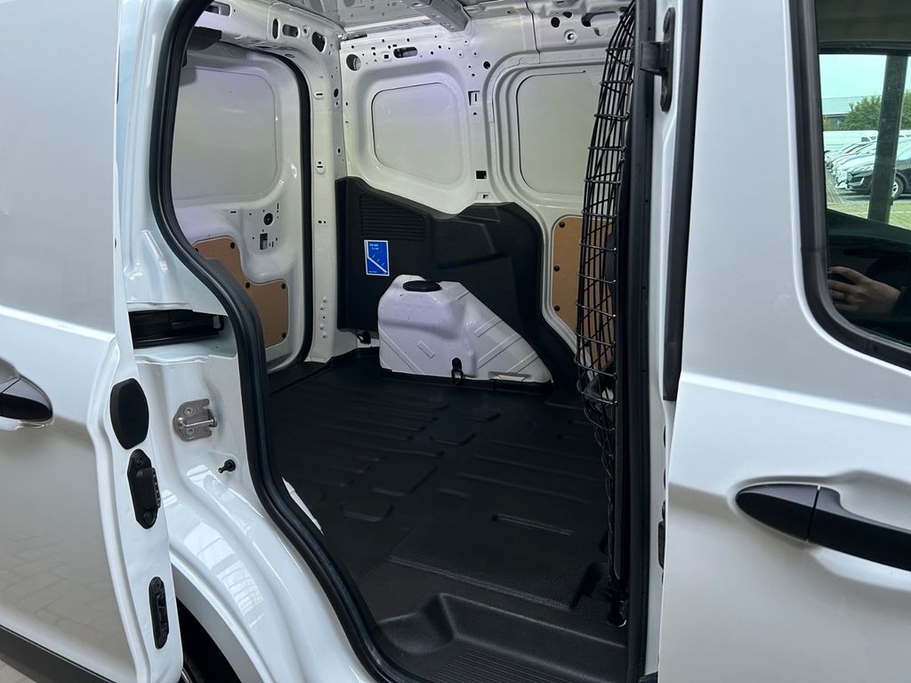 Ford Transit Courier 2021