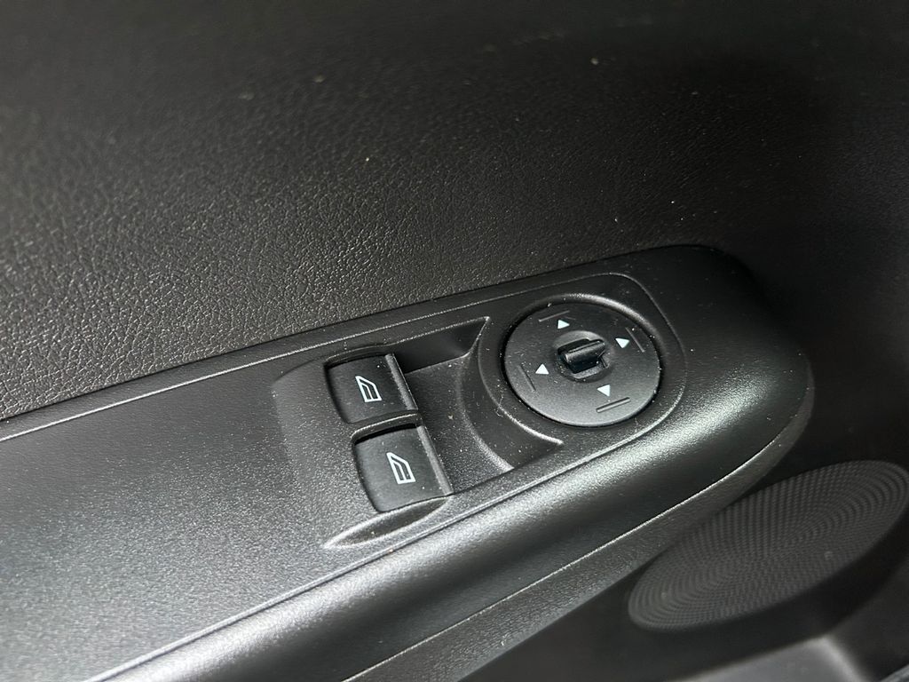 Ford Transit Courier 2021