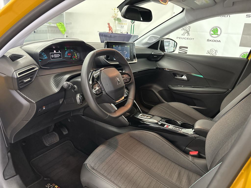 Peugeot 208 2023