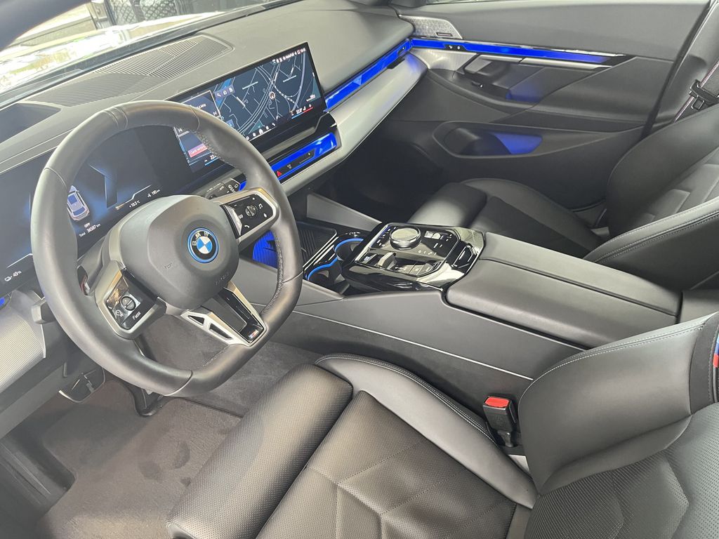 BMW i5 2024