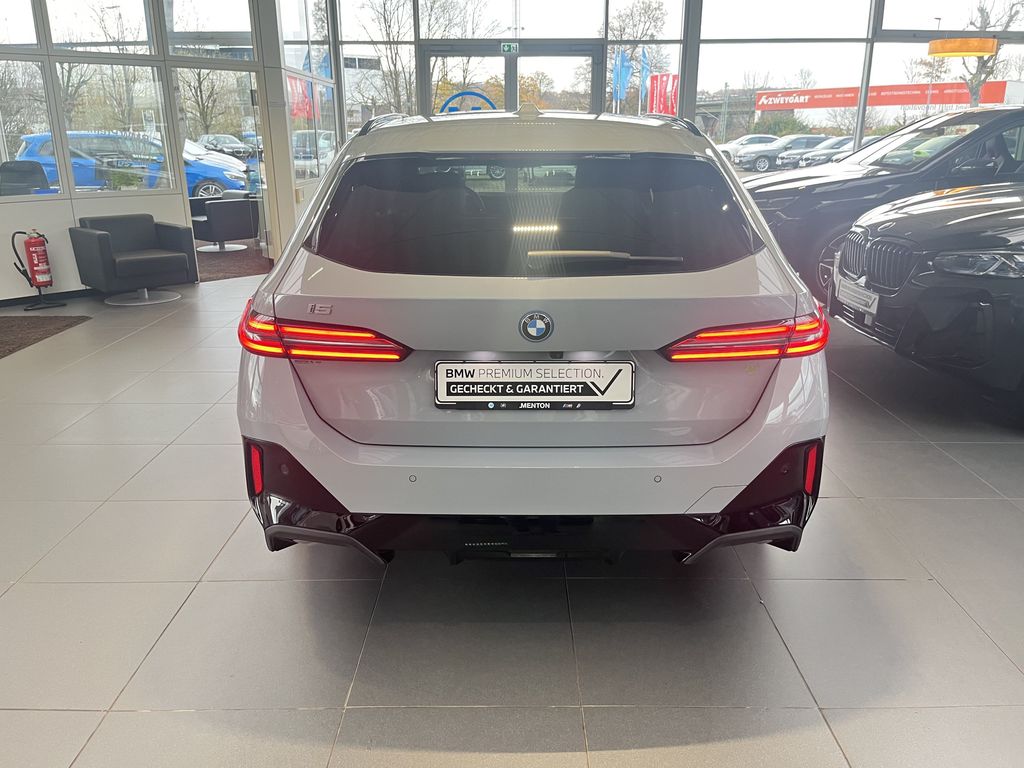 BMW i5 2024