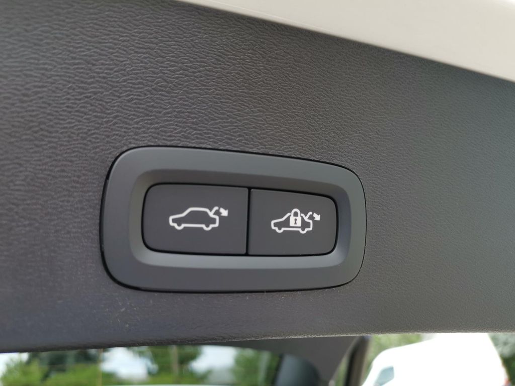 Volvo XC40 2024