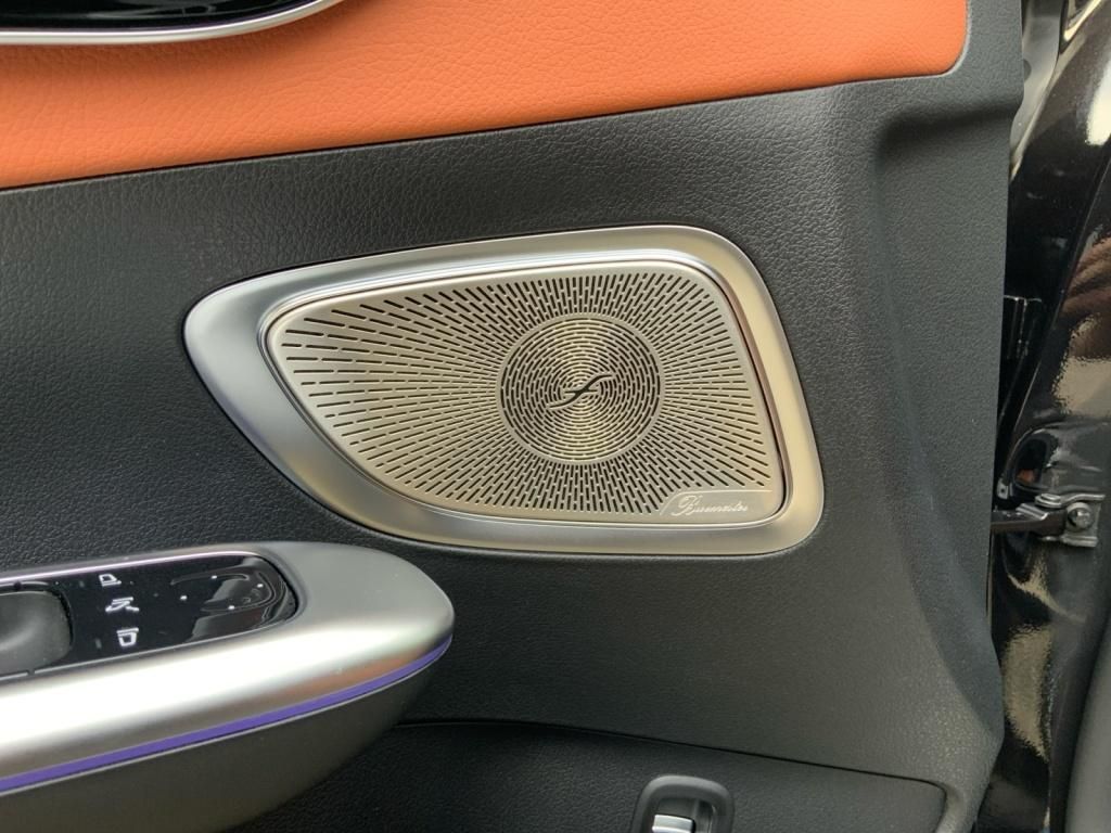 Mercedes-Benz C 300 2025