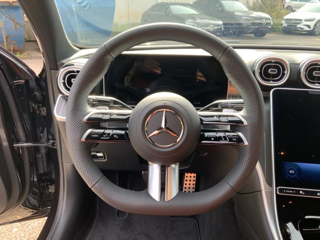 Mercedes-Benz C 300 2025