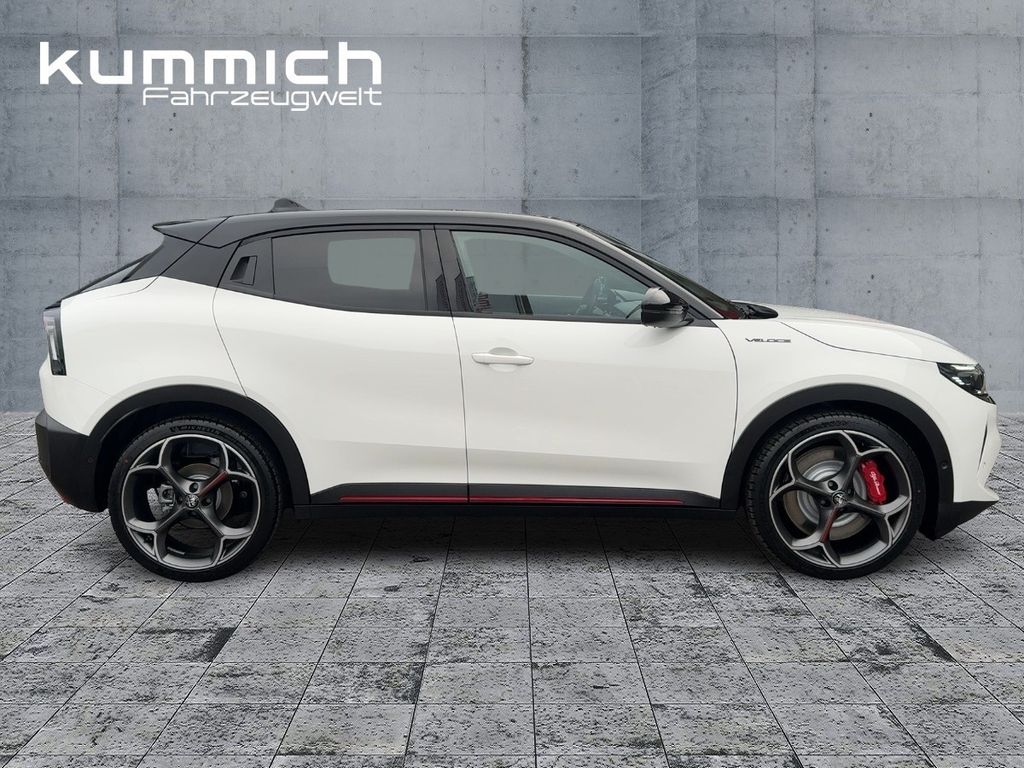 Alfa Romeo Junior 2025