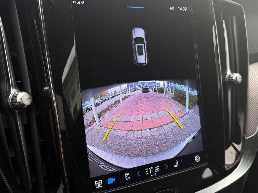 Volvo V60 Cross Country 2023